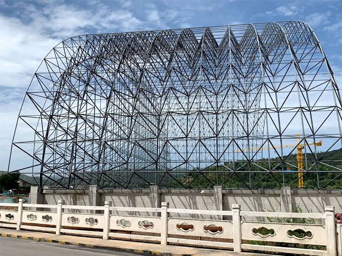 海东山寨矿储煤棚网架