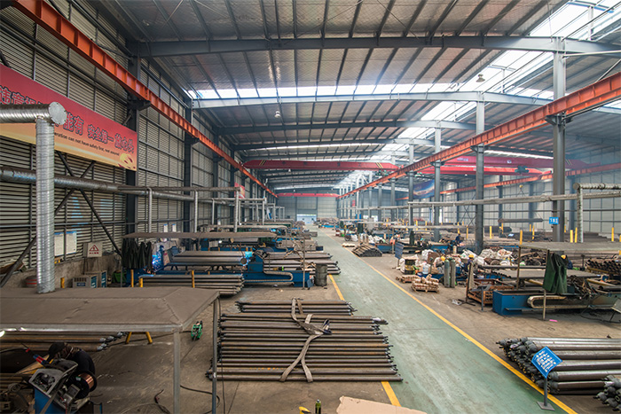 海东网架焊接车间